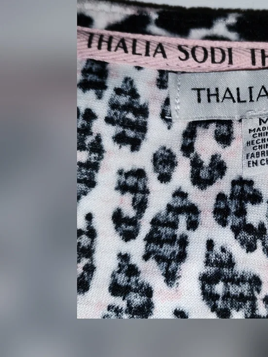 Thalia Sodi Long-Sleeve Leopard Print V-Neck  Night Pj's Top - Black & White - Picture 3 of 6